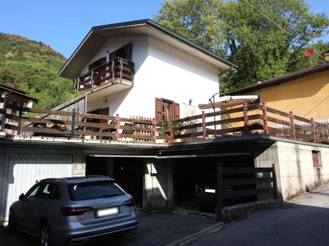 Villetta indipendente in vendita di 117 m² in Via Giuseppe Garibaldi, 11