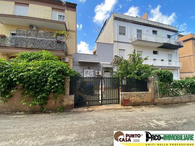 Villetta indipendente in vendita di 118 m² in Via Giuseppe Malvica