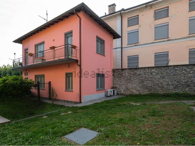 Villetta indipendente in vendita di 118 m² in Via Roma, 13