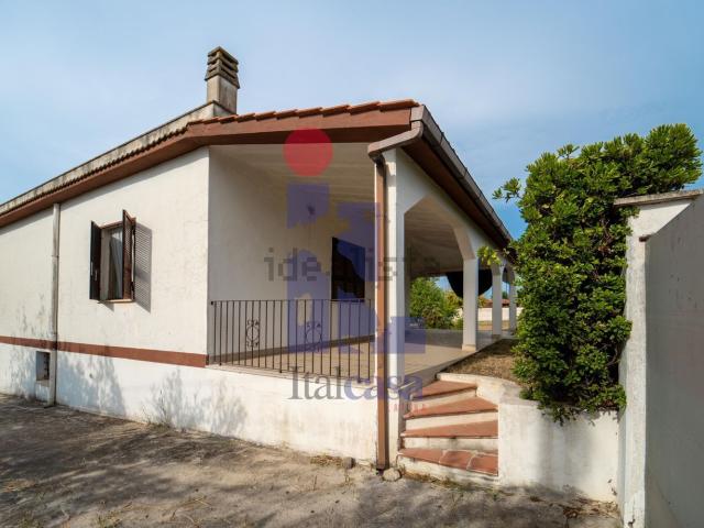 Villetta indipendente in vendita di 118 m² in Strada del Bottero, 235