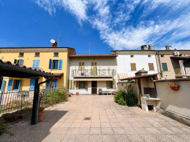 Villetta indipendente in vendita di 118 m² in Strada Morano, 40