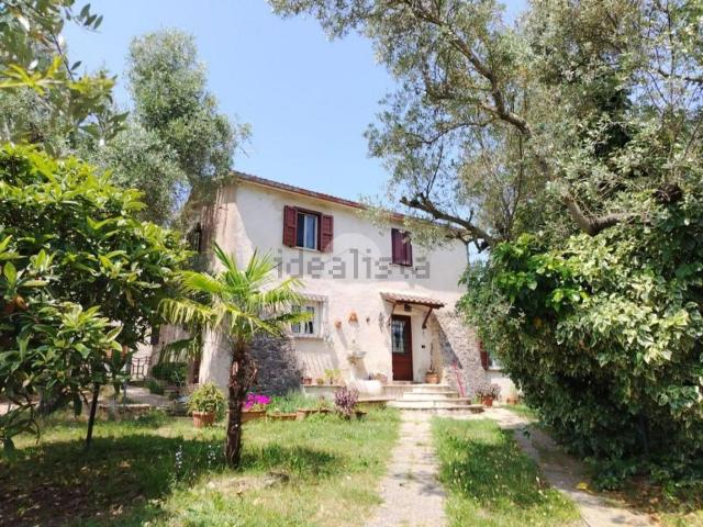 Villetta indipendente in vendita di 119 m² in Strada Saliano, 14