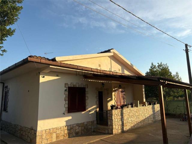 Villetta indipendente in vendita di 120 m²