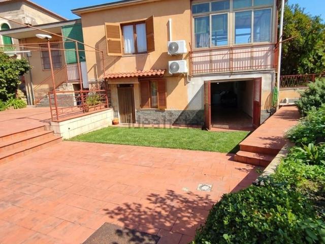 Villetta indipendente in vendita di 120 m² in Traversa Pignataro