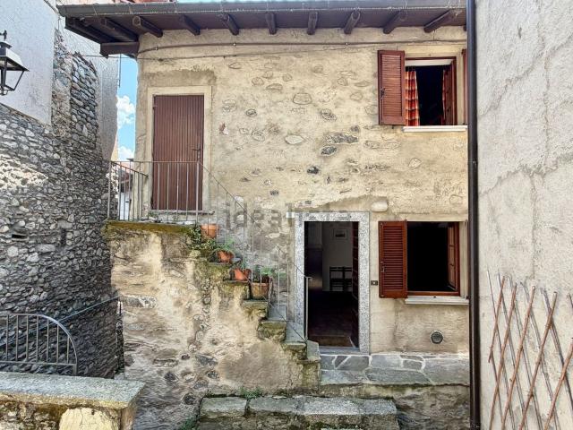 Villetta indipendente in vendita di 120 m² in Via Cassera