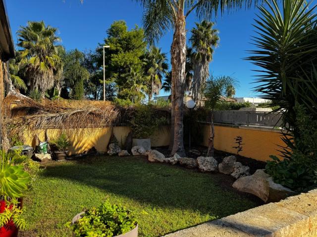 Villetta indipendente in vendita di 120 m² in Via Cefalonia