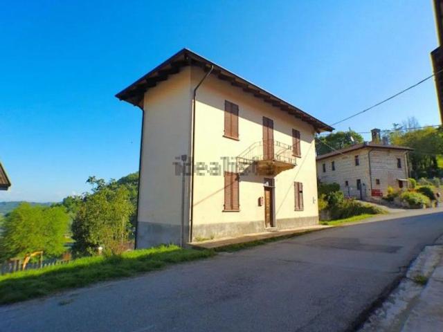 Villetta indipendente in vendita di 120 m² in Via Centrale