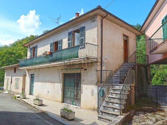 Villetta indipendente in vendita di 120 m² in Via A. Benedicenti