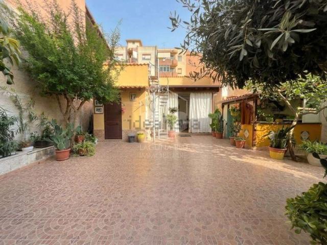Villetta indipendente in vendita di 120 m² in Via Alcide de Gasperi