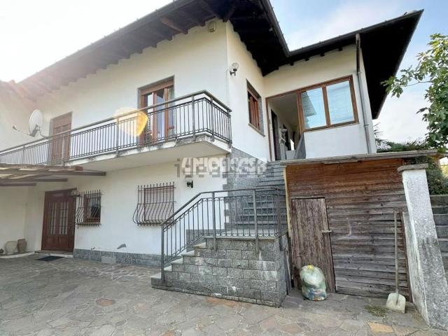 Villetta indipendente in vendita di 120 m² in Via Alessandro Manzoni