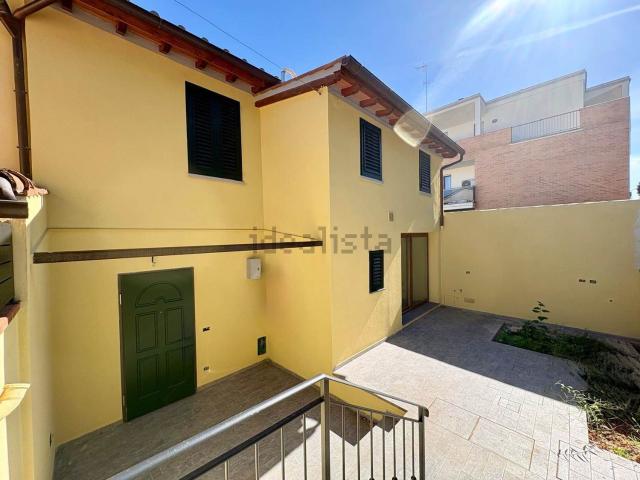 Villetta indipendente in vendita di 120 m² in Via Arcangelo Corelli