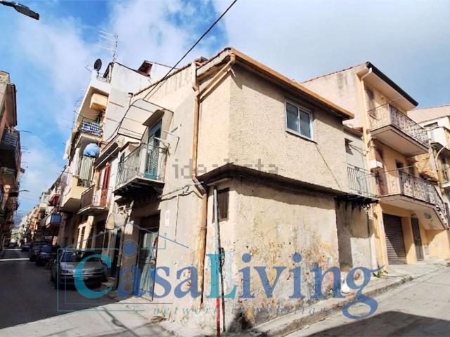 Villetta indipendente in vendita di 120 m² in Via B. Manfredi, 165