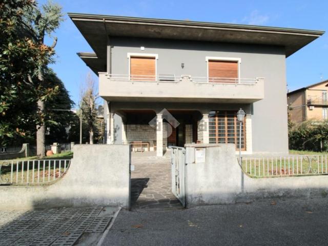 Villetta indipendente in vendita di 120 m² in Via Borghi, 203