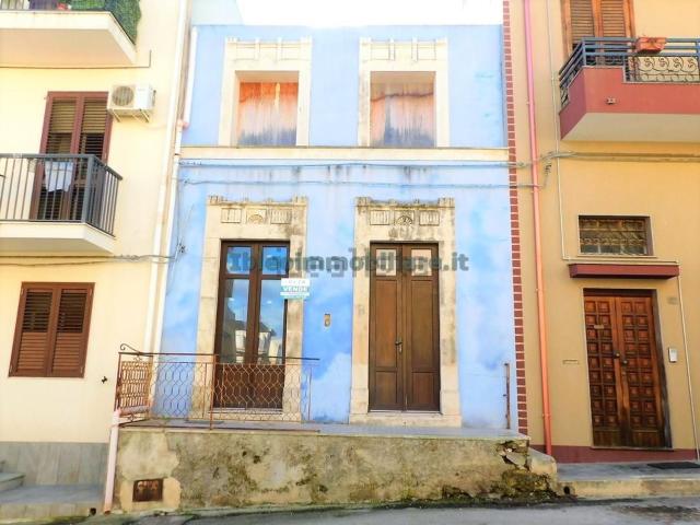 Villetta indipendente in vendita di 120 m² in Via G. Meli