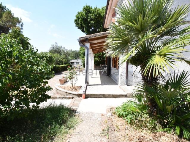 Villetta indipendente in vendita di 120 m² in Via Giacomo Brodolini