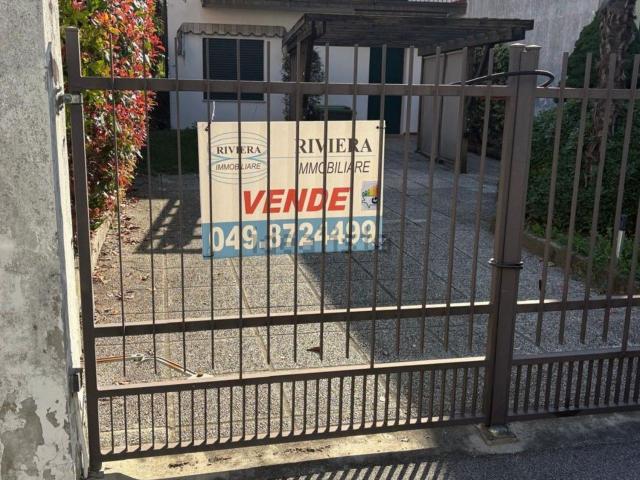 Villetta indipendente in vendita di 120 m² in Via Gino Allegri