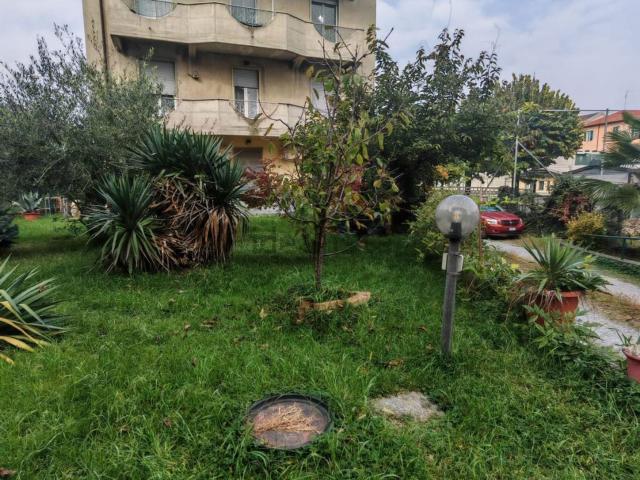 Villetta indipendente in vendita di 120 m² in Via Gioacchino Rossini
