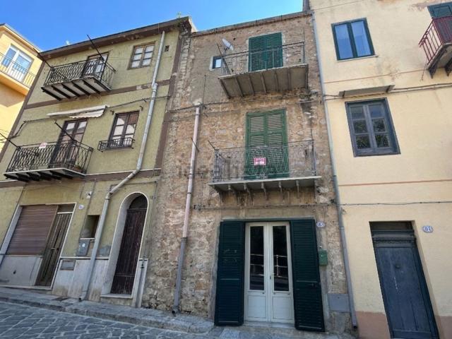 Villetta indipendente in vendita di 120 m² in Via Giovanni Falcone, 82