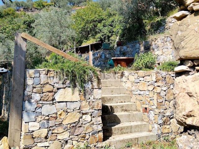 Villetta indipendente in vendita di 120 m² in Via Giovanni Trossarelli