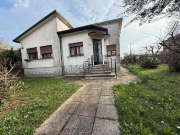 Villetta indipendente in vendita di 120 m² in Via Guglielmo Marconi, 30