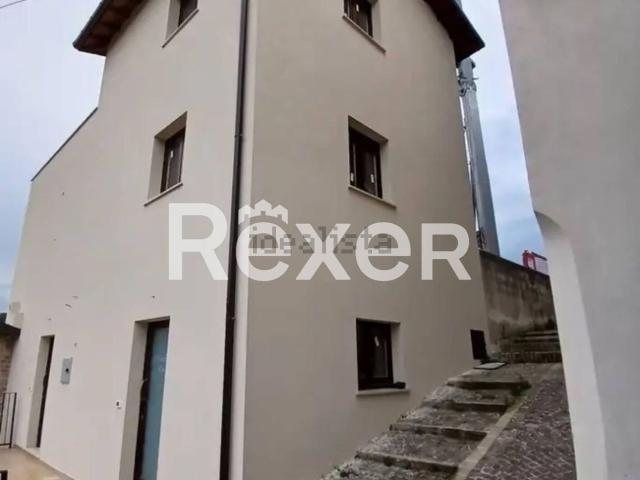 Villetta indipendente in vendita di 120 m² in Via Guglielmo Oberdan