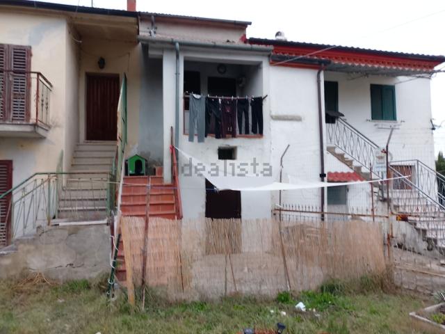Villetta indipendente in vendita di 120 m² in Via D&apos Arezzo