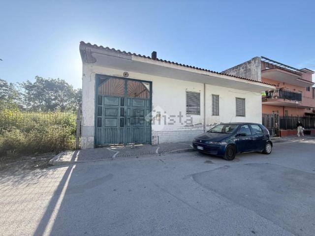 Villetta indipendente in vendita di 120 m² in Via de chirico, 20
