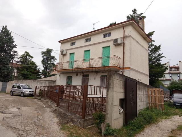 Villetta indipendente in vendita di 120 m² in Via del Mare