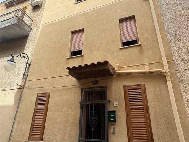 Villetta indipendente in vendita di 120 m² in Via dell&apos Arco, 7