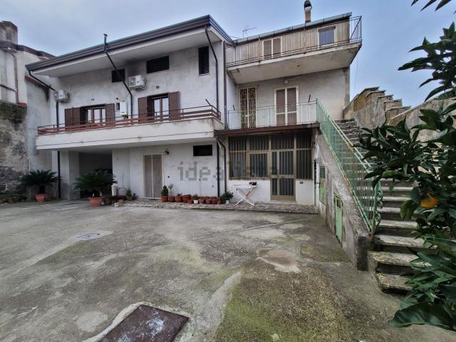 Villetta indipendente in vendita di 120 m² in Via della Ratta, 8
