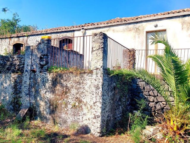 Villetta indipendente in vendita di 120 m² in Via della Regione