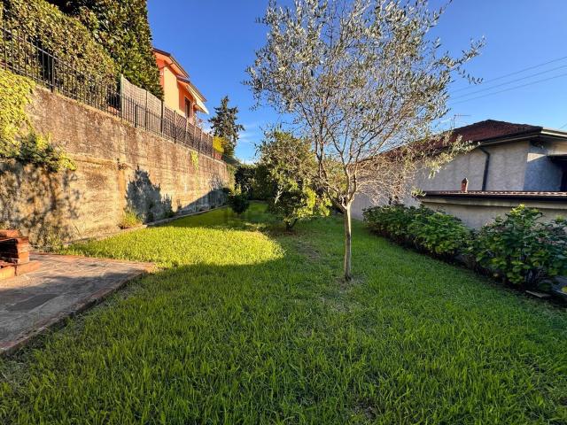 Villetta indipendente in vendita di 120 m² in Via Fontana