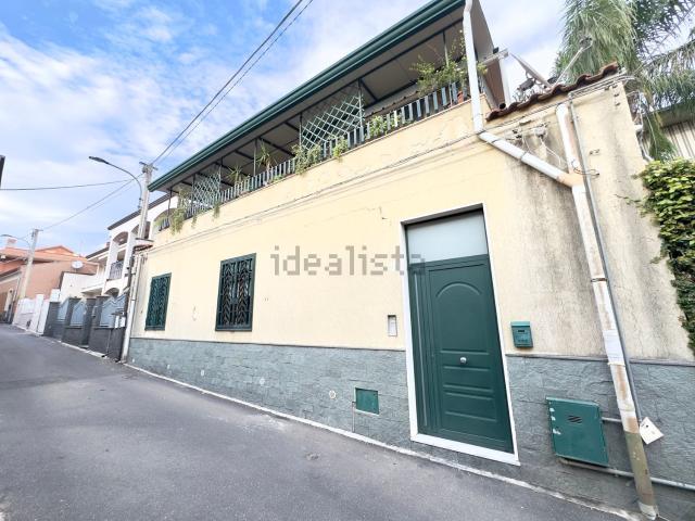Villetta indipendente in vendita di 120 m² in Via Firenze