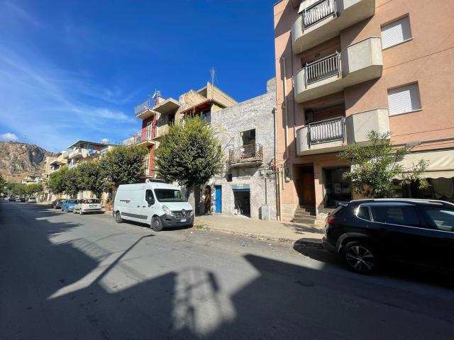 Villetta indipendente in vendita di 120 m² in Via Ignazio Lanza di Trabia, 116