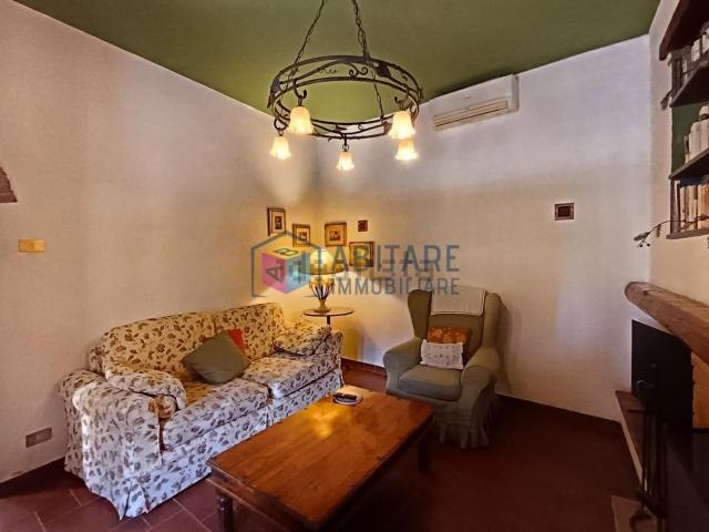 Villetta indipendente in vendita di 120 m² in Via Livornese