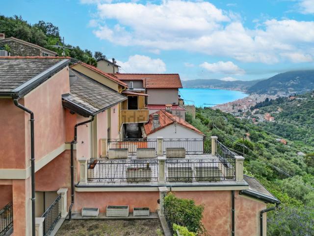 Villetta indipendente in vendita di 120 m² in Via Margherita Morteo Ollandini