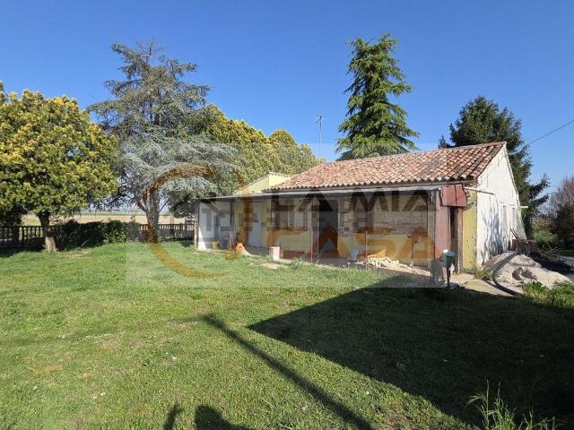 Villetta indipendente in vendita di 120 m² in Via Nazario Sauro