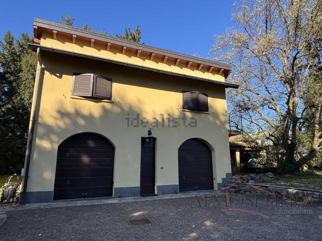 Villetta indipendente in vendita di 120 m² in Via Salvo D&apos Acquisto, 15