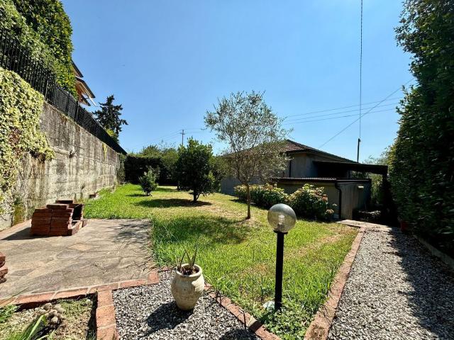 Villetta indipendente in vendita di 120 m² in Via Sampolo