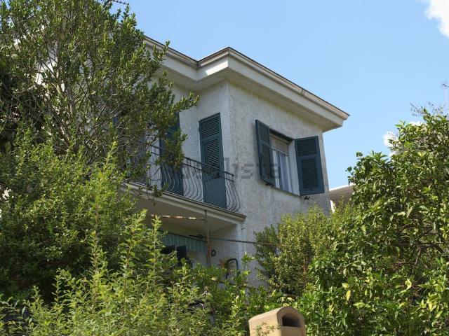 Villetta indipendente in vendita di 113 m² in Via San Massimo, 68