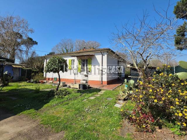Villetta indipendente in vendita di 120 m² in Via Poveromo, 54