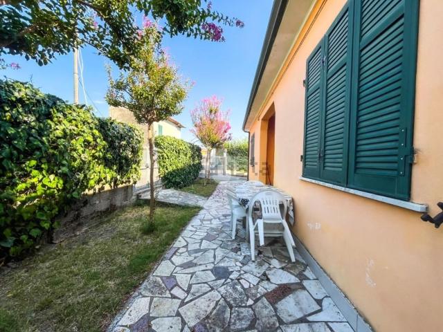 Villetta indipendente in vendita di 120 m² in Via Pietrasanta, 32