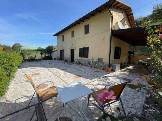 Villetta indipendente in vendita di 120 m² in Via Roma
