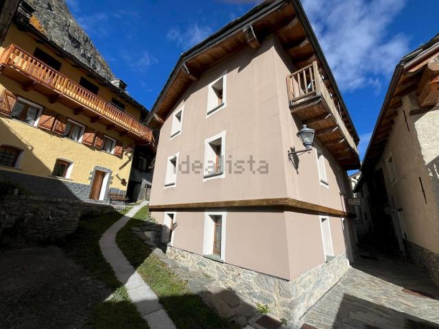 Villetta indipendente in vendita di 120 m² in Via Roma, 10