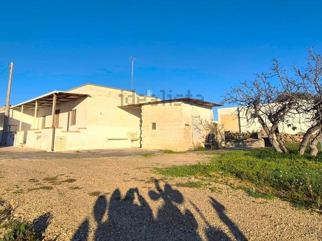 Villetta indipendente in vendita di 120 m² in Via Taranto, 6