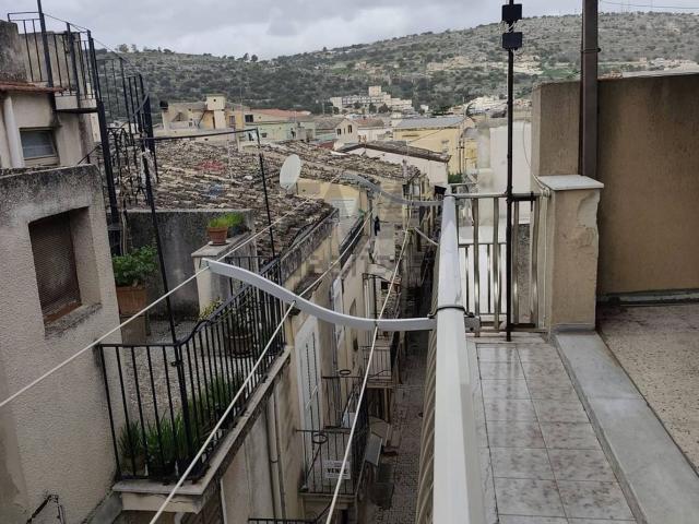 Villetta indipendente in vendita di 120 m² in Via Tasca, 37