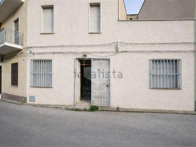 Villetta indipendente in vendita di 120 m² in Via Trapani