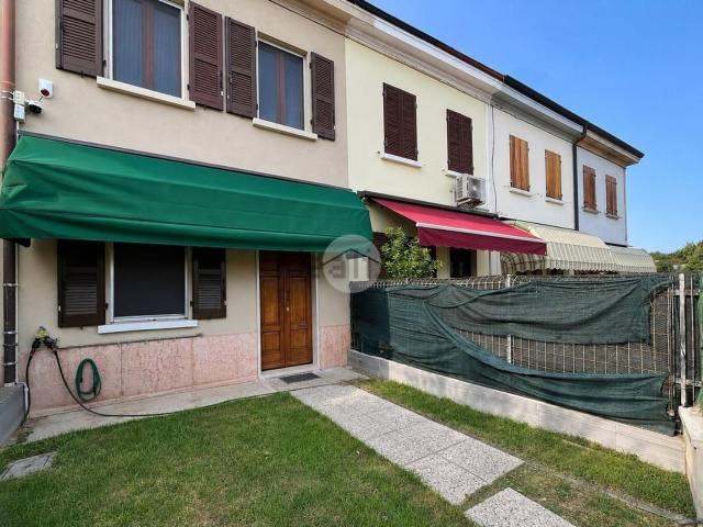 Villetta indipendente in vendita di 120 m² in Via Trieste, 30
