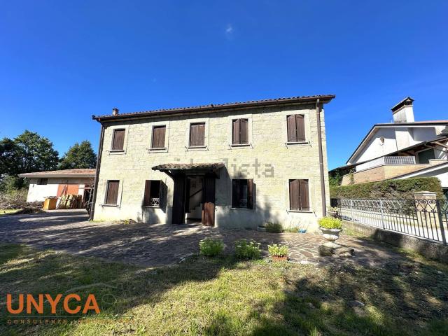 Villetta indipendente in vendita di 120 m² in Via Vallarega