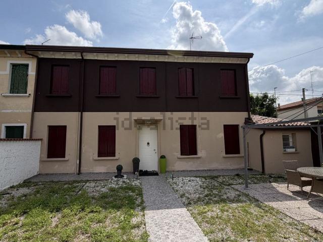 Villetta indipendente in vendita di 120 m² in Via Giulio Zanon, 56